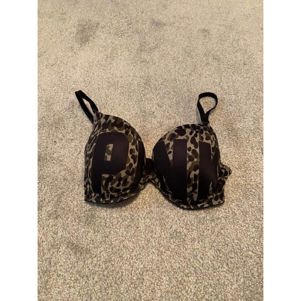 32DD‎ PINK VS bra leopard print